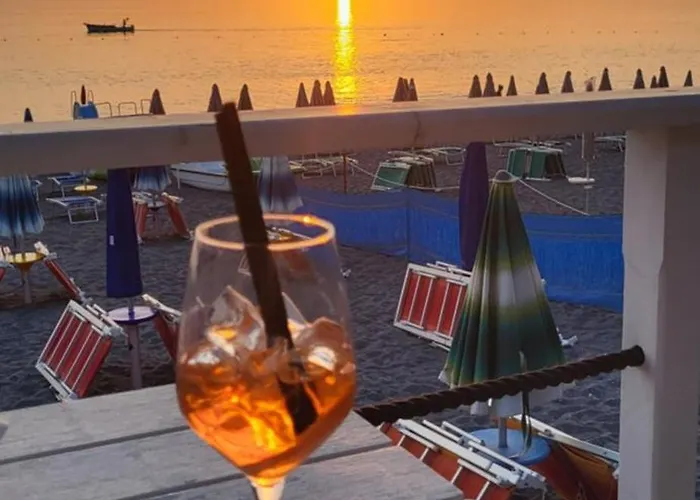 Casa Marina Sul Mare 圣尼科拉阿尔切拉