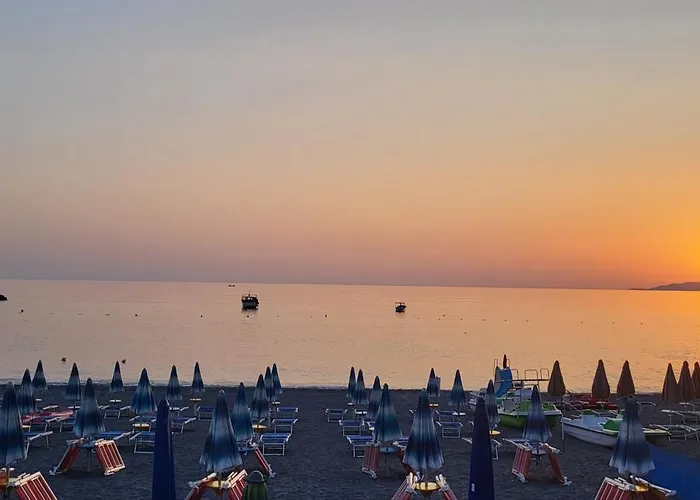 Casa Marina Sul Mare 圣尼科拉阿尔切拉